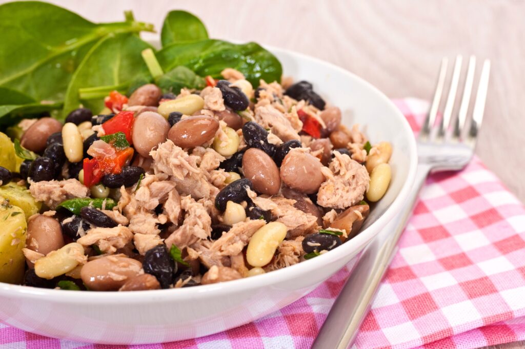 Mixed Salad Of Tuna And Beans 185120792 577958fa5f9b585875b08758