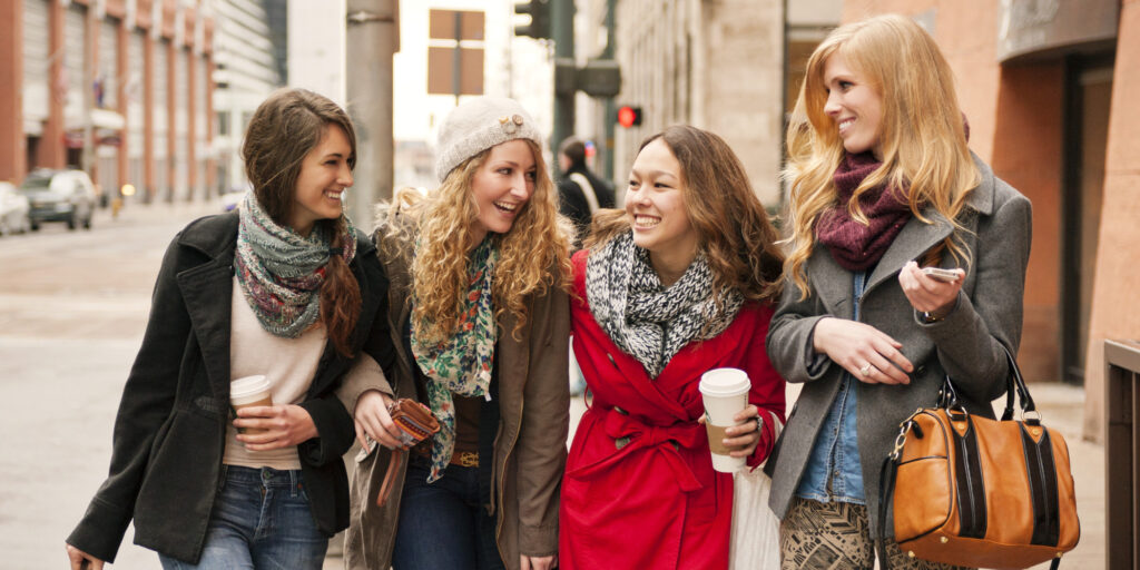 O Millennial Women Facebook