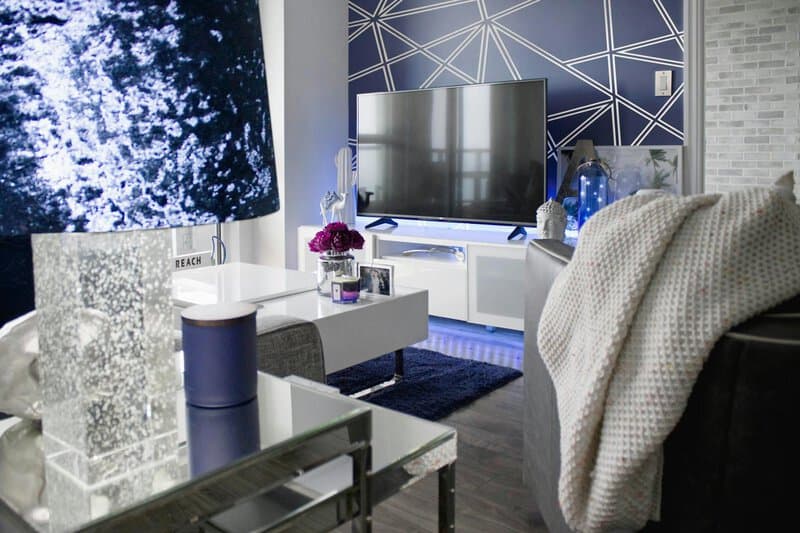 12. Add a Cozy Throw or Cushion