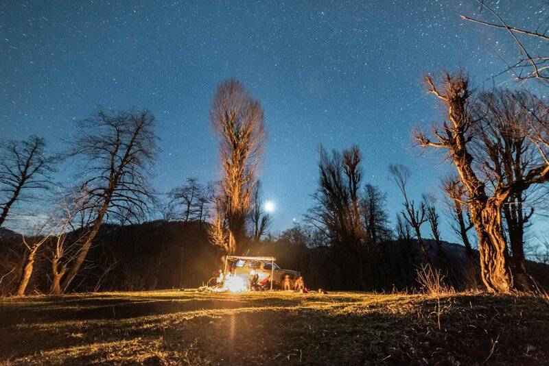 21. Unplugged Nightlife and Stargazing