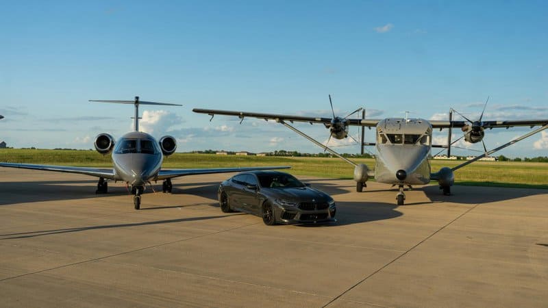 9. Taking a 'Goodbye' Photo Before Security