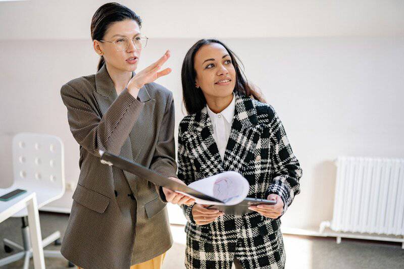 8. Find Inspiration from Others’ Successes