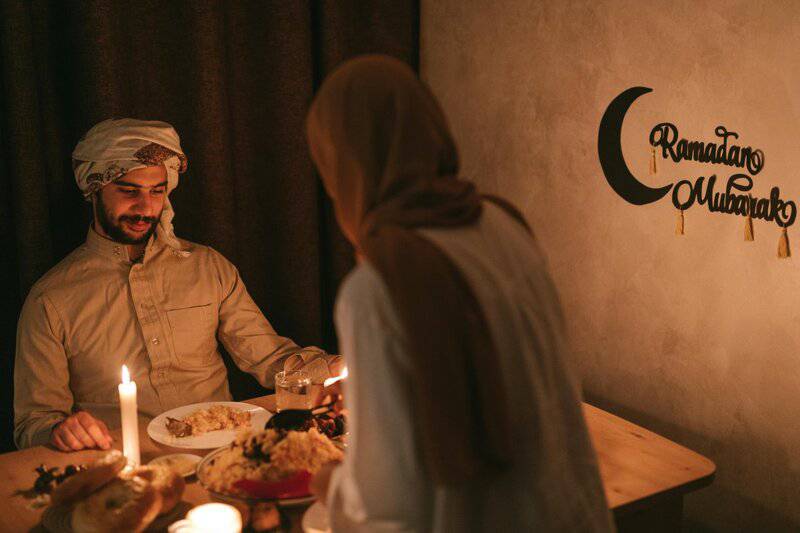 18. Honours Culinary Traditions