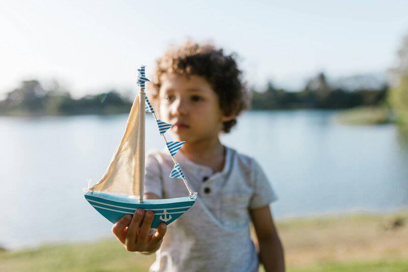 Encourages Outdoor Play