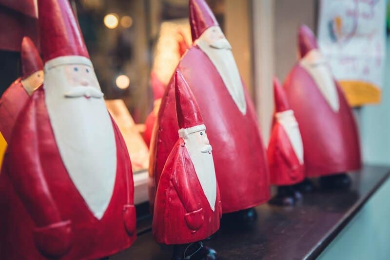 9. Seasonal and Limited-Time Offers